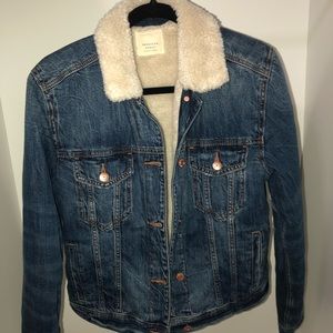 American Eagle Fleece collar Jean Jacket